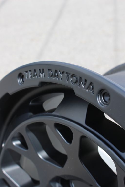 The featured image of RAYS TEAM DAYTONA M9 BLACK EDITION